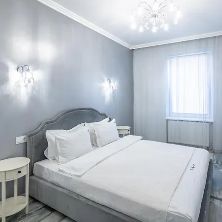 Romari Вічева 1 Daire Lviv Dış mekan fotoğraf