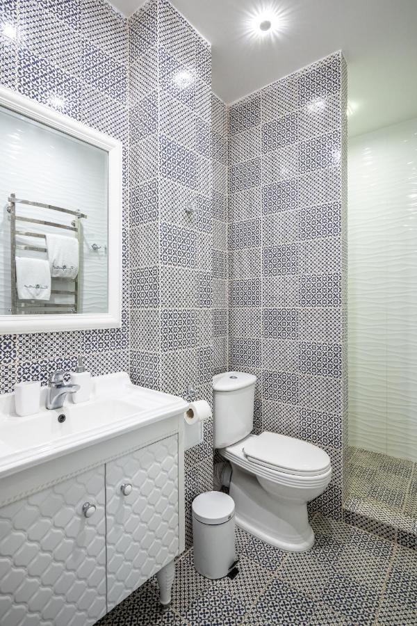 Romari вічева 1 Apartment Lviv